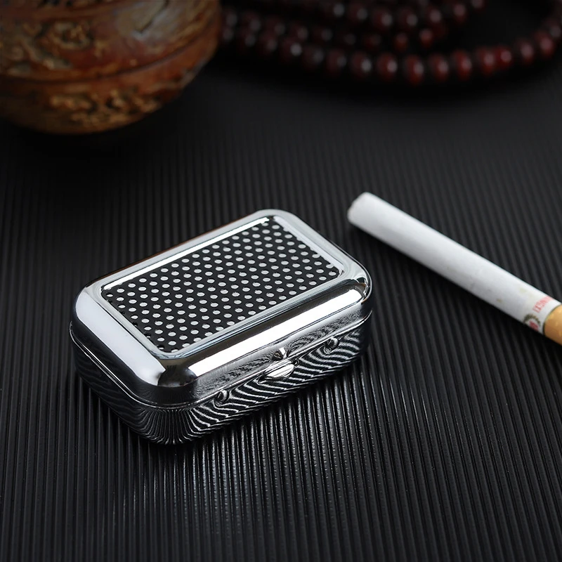 Mini 1PC Portable Metal Cigarette Ashtray Fashion Ashtray wiht Lockable Lid Desktop Ash Case Outdoor Pocket Ashtray Gift For Man