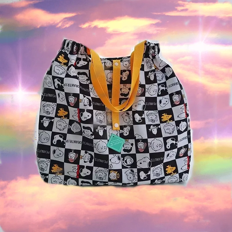 

Snoopy Light Large Capacity Travel storage bg Cartoon Cute Women Shoulder Bag 47x42x6cm Foldable Environmental Shopping Bag