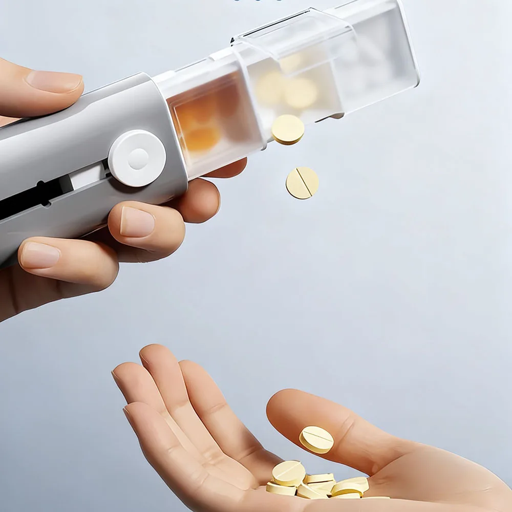 Travel Pill Organizer 3 Compartments with Lids Mini Portable Tablets Container for Vitamins Medicines Small Pocket Medicine Case