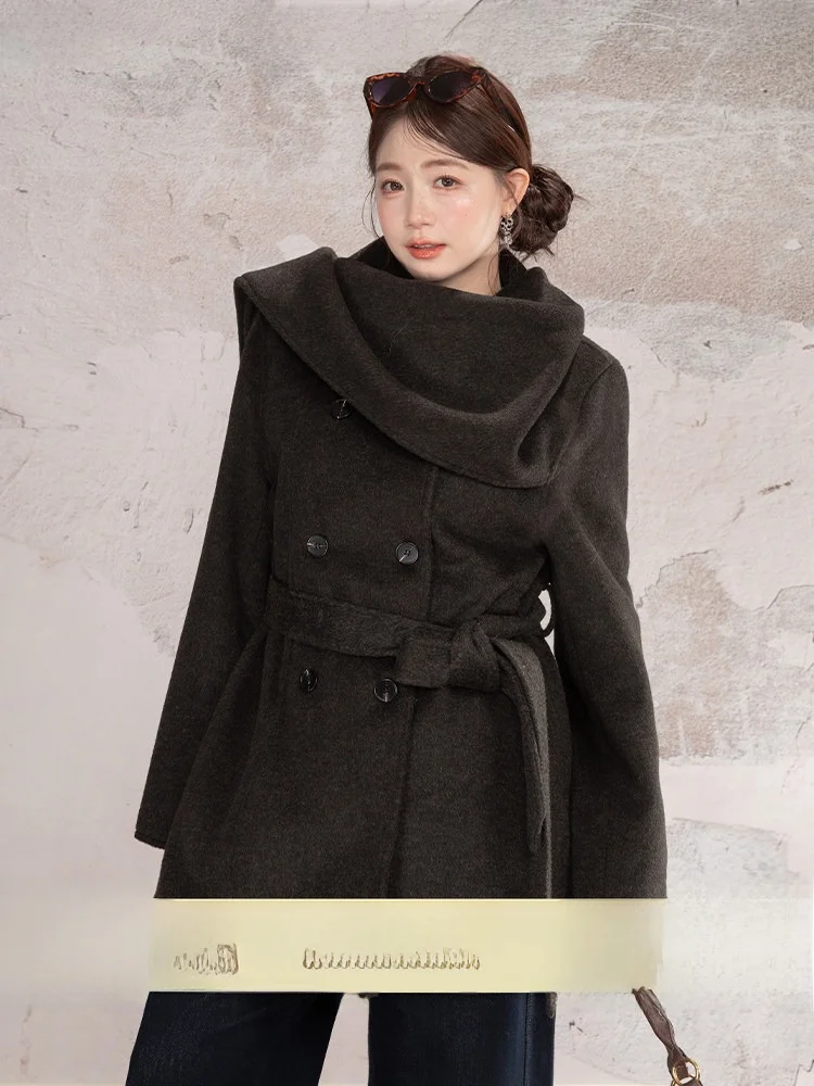 

Heynew plus Size Women's Winter Woolen Coat Bla Bow Tie Sugar Pearl Slimming Large Coat High Faion for Curvy Ladies