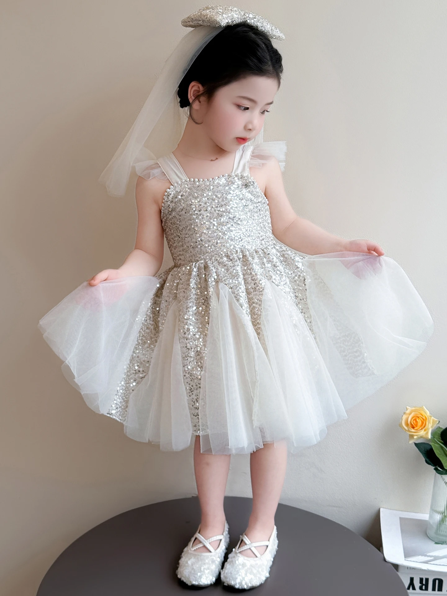 Vestido de Princesa com Lantejoulas para Meninas, Novo Estilo de Verão, Vestido de Aniversário Sem Mangas com Alças, Vestido ...
