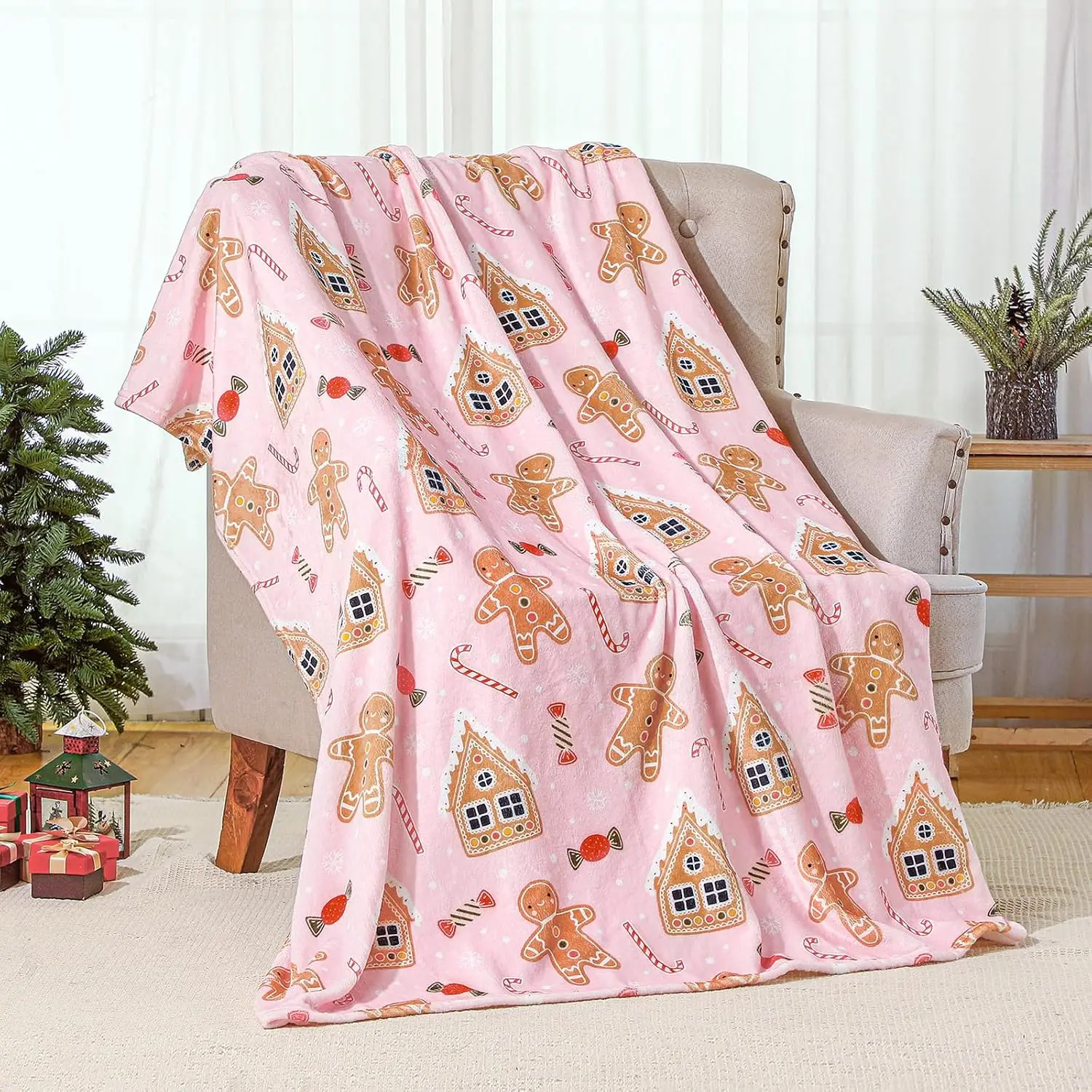 FuWeave 50 x 60 Inches Pink Gingerbread Christmas Throw Blanket