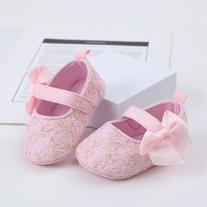 

Baby Girl Floral Lace Flats Soft Sole Anti-Slip Bow Princess Wedding Dress Newborn Baby Daily Walking Shoes