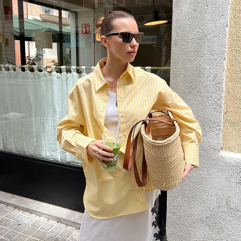 Camisas holgadas informales elegantes a rayas amarillas mantequilla para primavera y verano para mujer, camisas finas con cuello vuelto a la moda para mujer