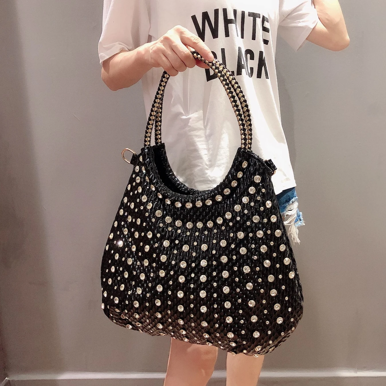 2024 new summer fashion diamond-studded single shoulder crossbody bag for women large capacity belt diamond bag