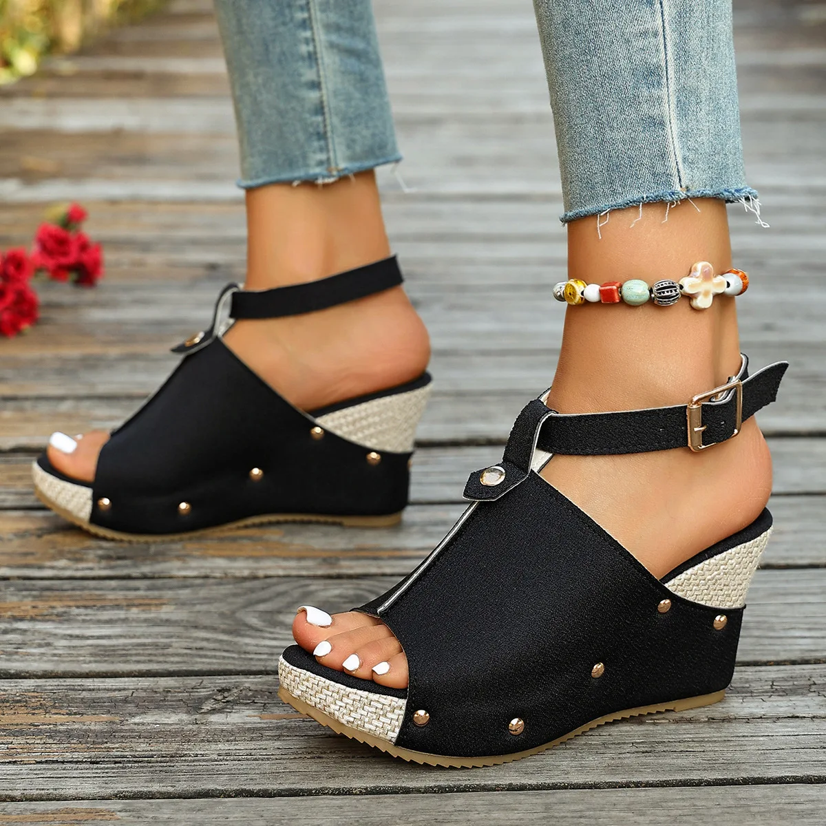 

2026 Women's Summer Rivet Slope Heel Sandals Thick Bottom Fish Mouth Roman Style Fashionable Comfortable Footwear