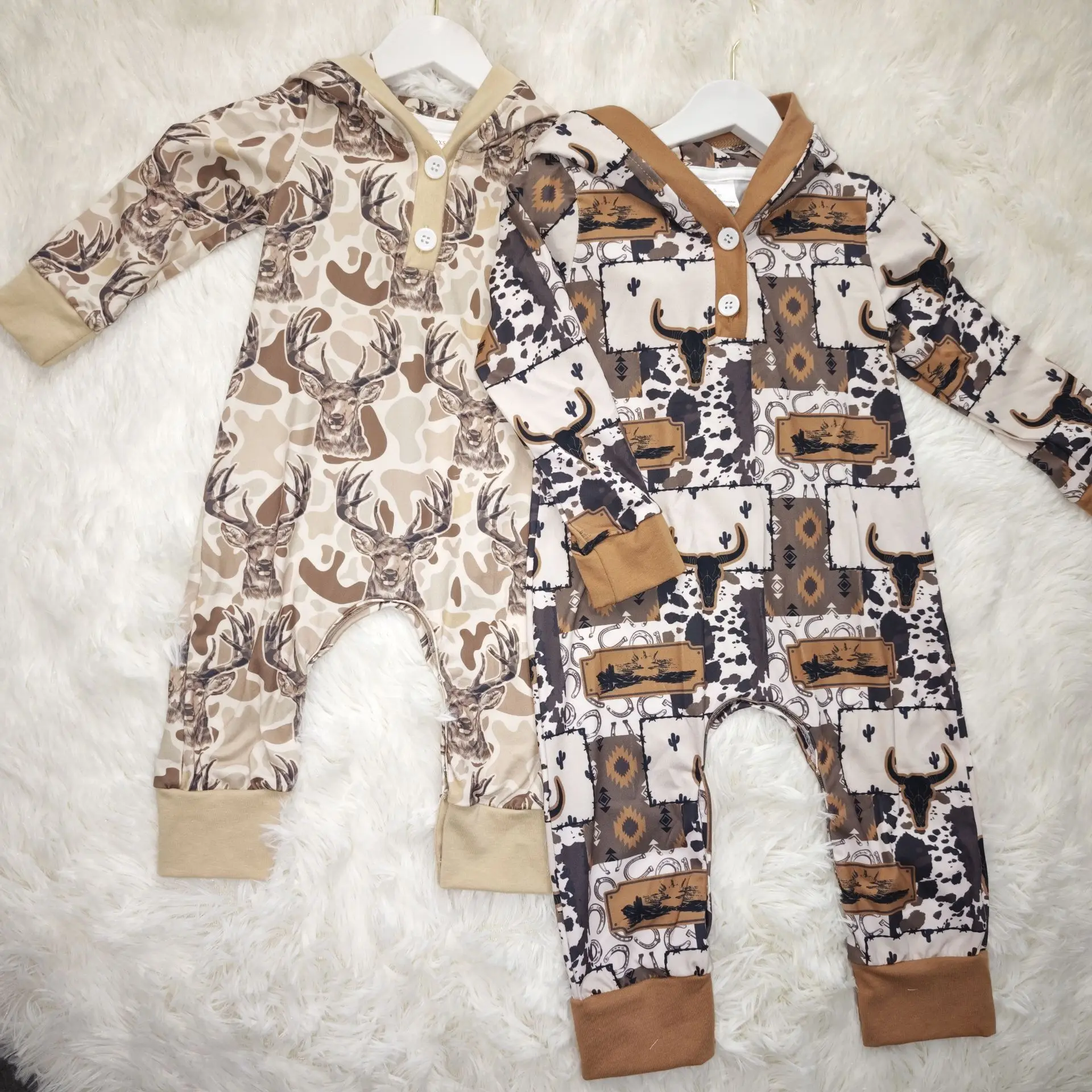 

z1021-13 LR2593 Wholesale baby rompers Western kids clothes boys cow head hooded long sleeve romper Winter Boutique clothing