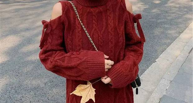 2022 Herbst und Winter, neues Design, Sinn für schulterfreien Strickpullover, Damen-Stehkragen, faules, lockeres, mittellanges Oberteil