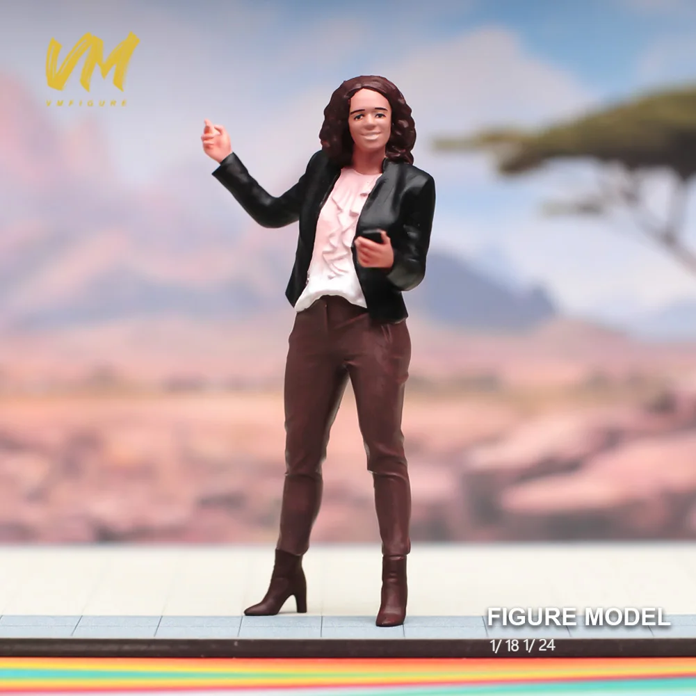 Fine Painted Miniatures 1/18 1/24 1/43 1/64 1/87 A Confident Black Woman Holding A Phone Figure Model Toys Gift View Decoration