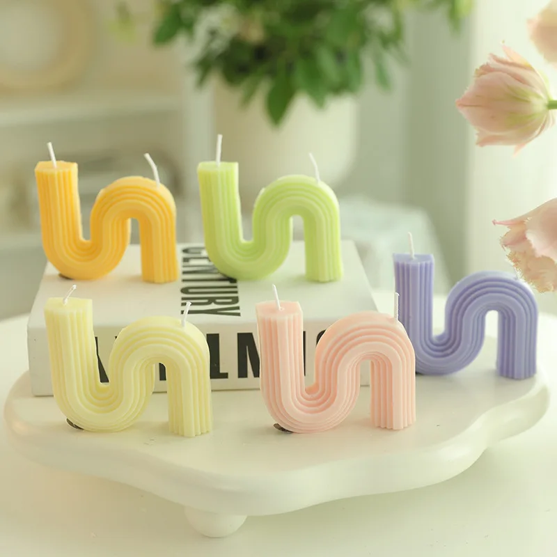 Creative Niche Nordic Style S-shaped Aromatherapy Shaped Candles  Ornaments  Geometric shaped Candles