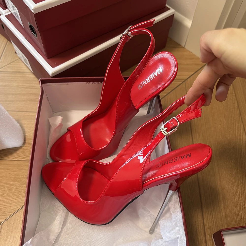 جديد وصول النساء 16 سنتيمتر المعادن عالية الكعب مثير الصنادل الحمراء الخناجر مدبب تو الكعوب نموذج رجل اللمحة تو للجنسين أحذية حجم كبير