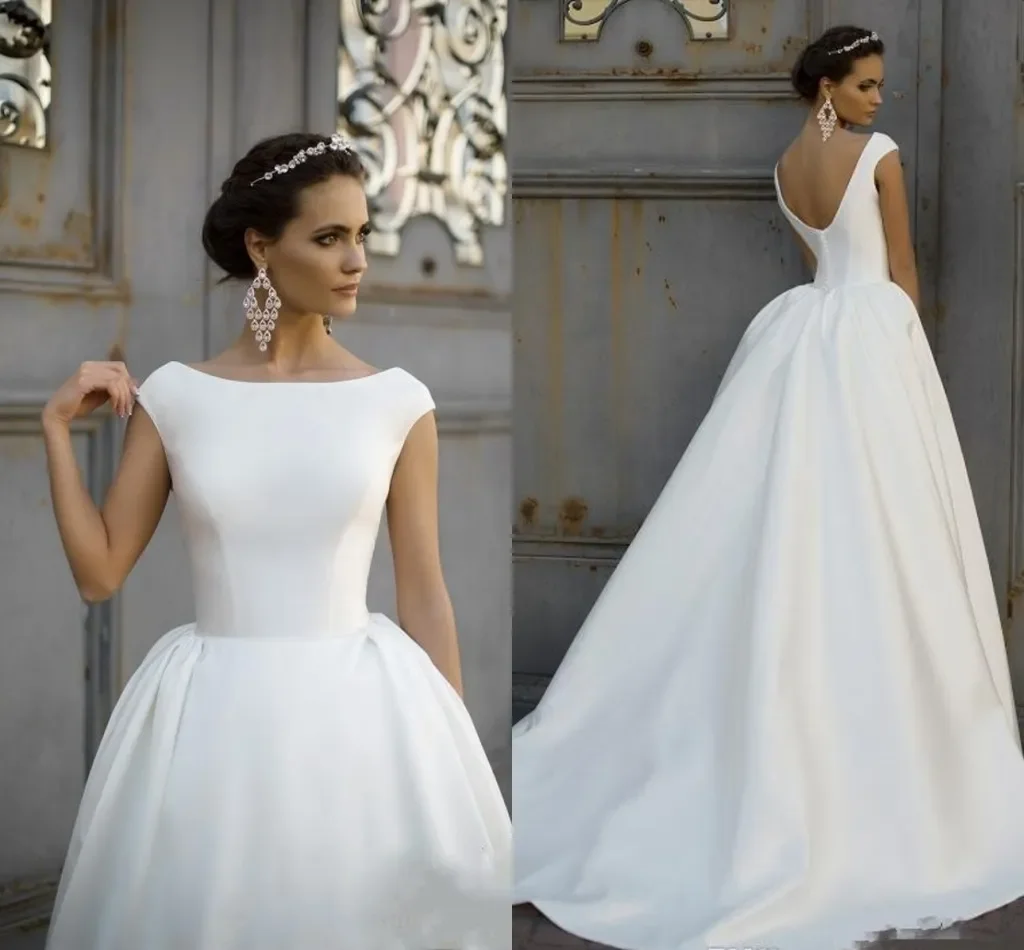 

Elegant simple vintage round neck wedding dress sexy backless button a word princess new custom romantic bride dress 2024