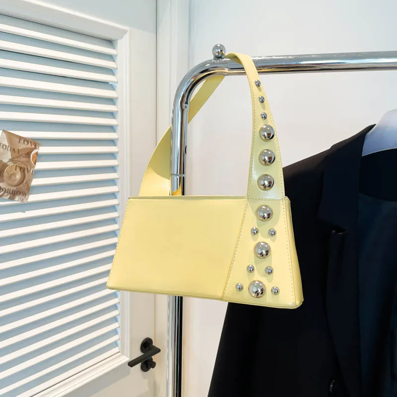 

PU Sequined Light Luxury Shoulder Bags Large Capacity Personality 2025 Fashion Bags for Women Rivets Solid Niche Shoulder Bags