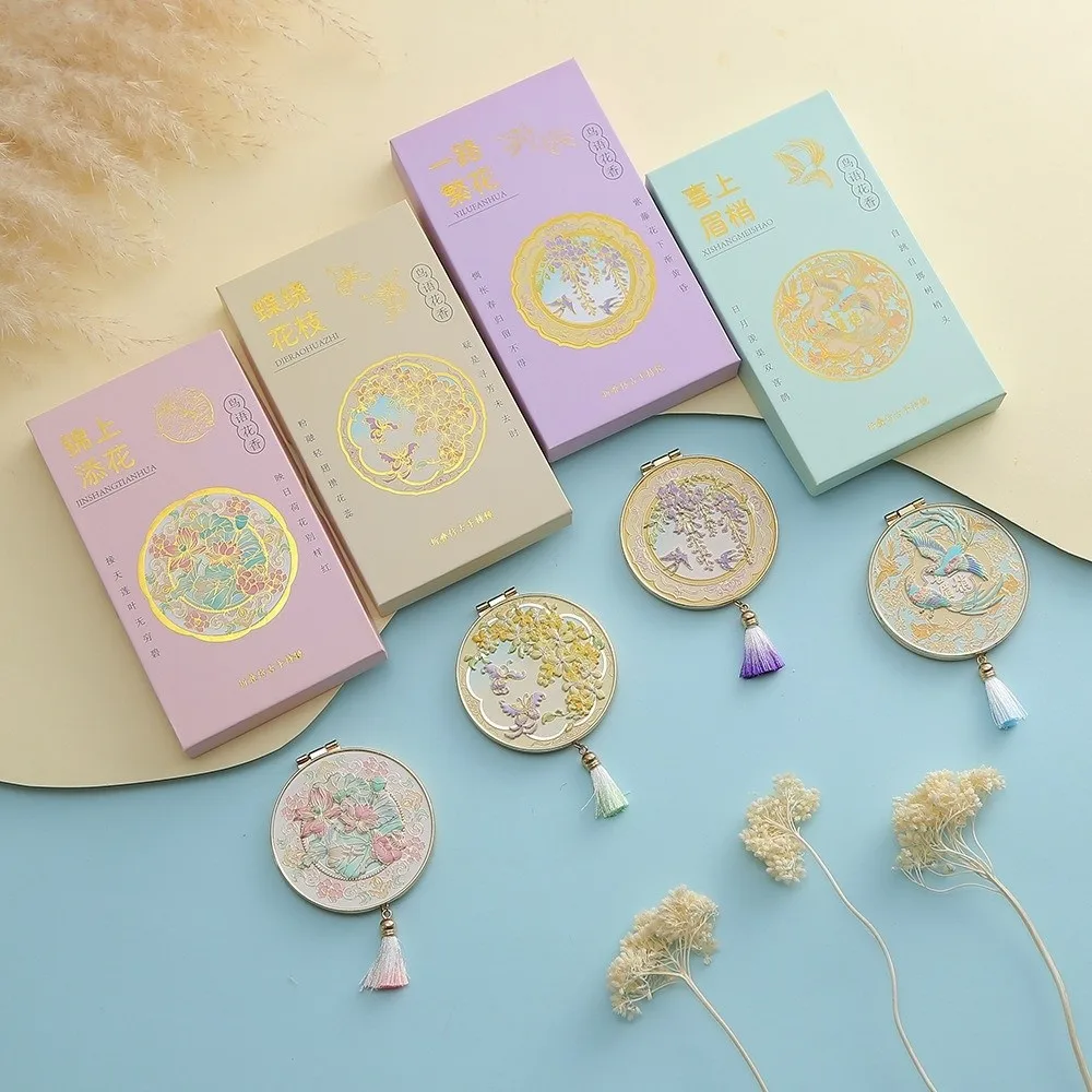 Exquisite Folding Makeup Mirror Chinese Style Portable Cosmetic Mirror Metal Clear Handheld Mirror Tourist Souvenirs