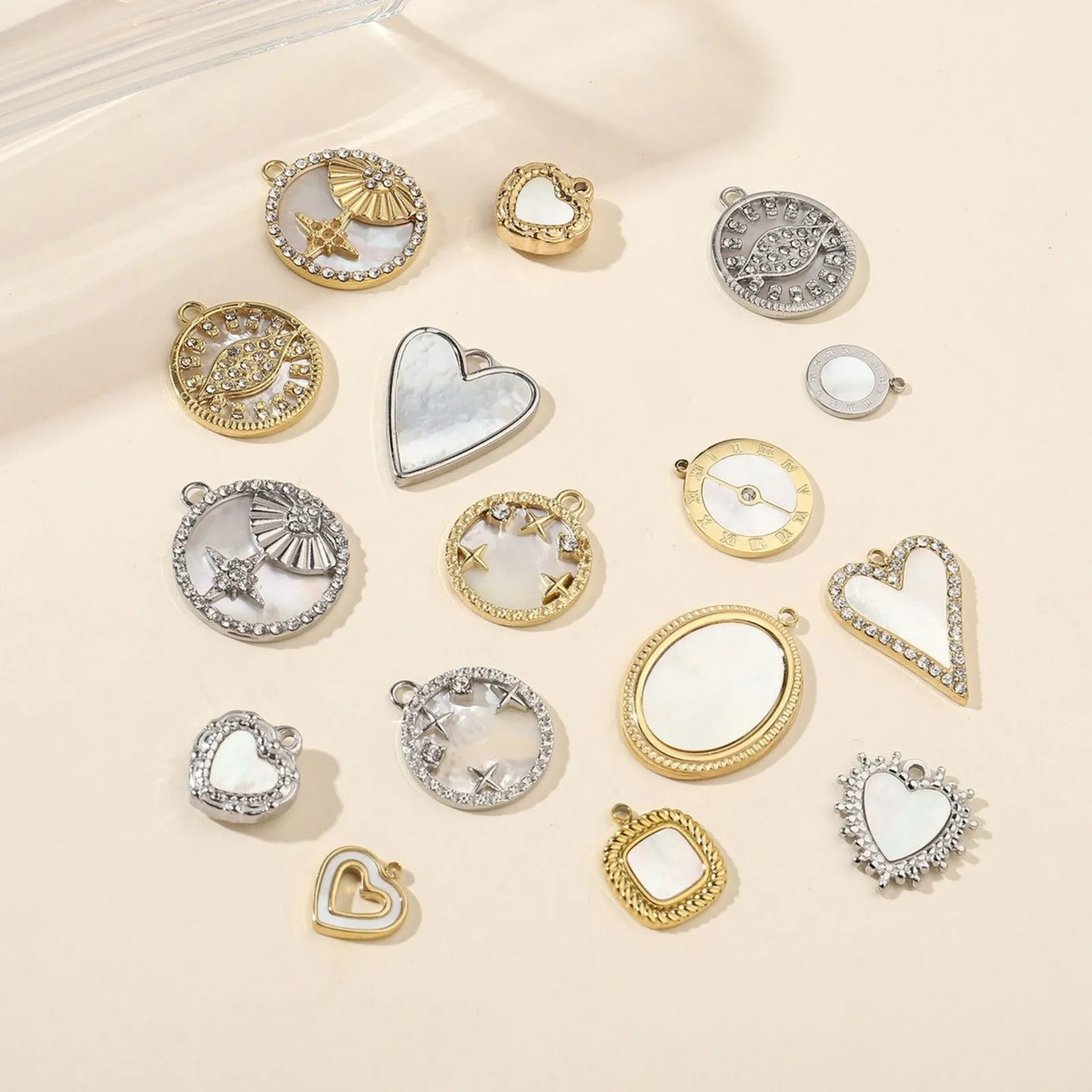 1 Piece 304 Stainless Steel & Natural Shell Charms 18K Gold Plated Round Heart Mirror Polishing Pendants For DIY Necklace Making