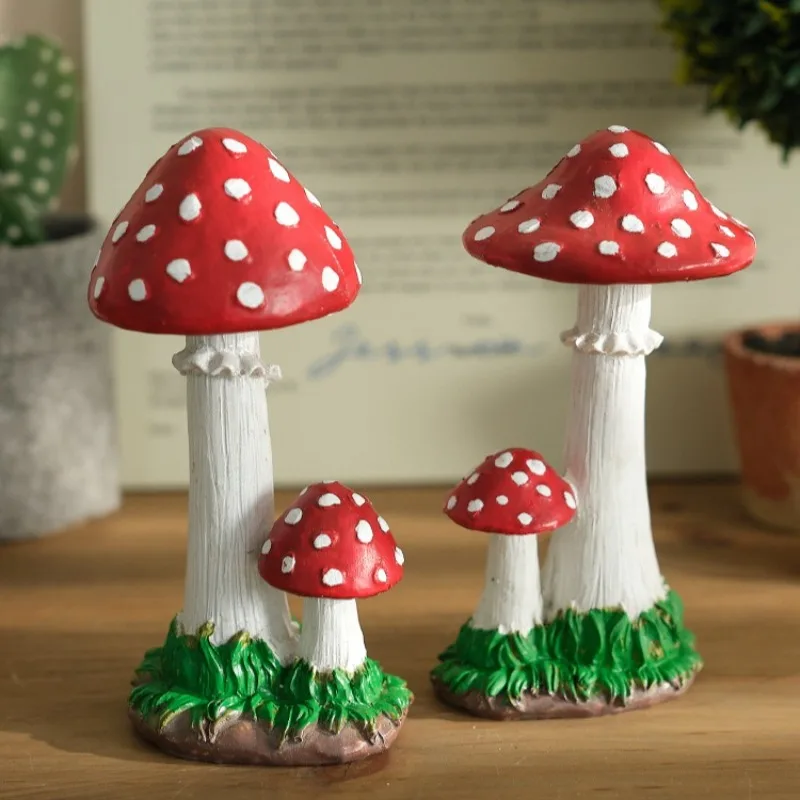 

Outdoor Artificial Mushroom Ornament Fairy Garden Durable Decor for Villa Landscape Courtyard Kindergarten and Lawn Decoration