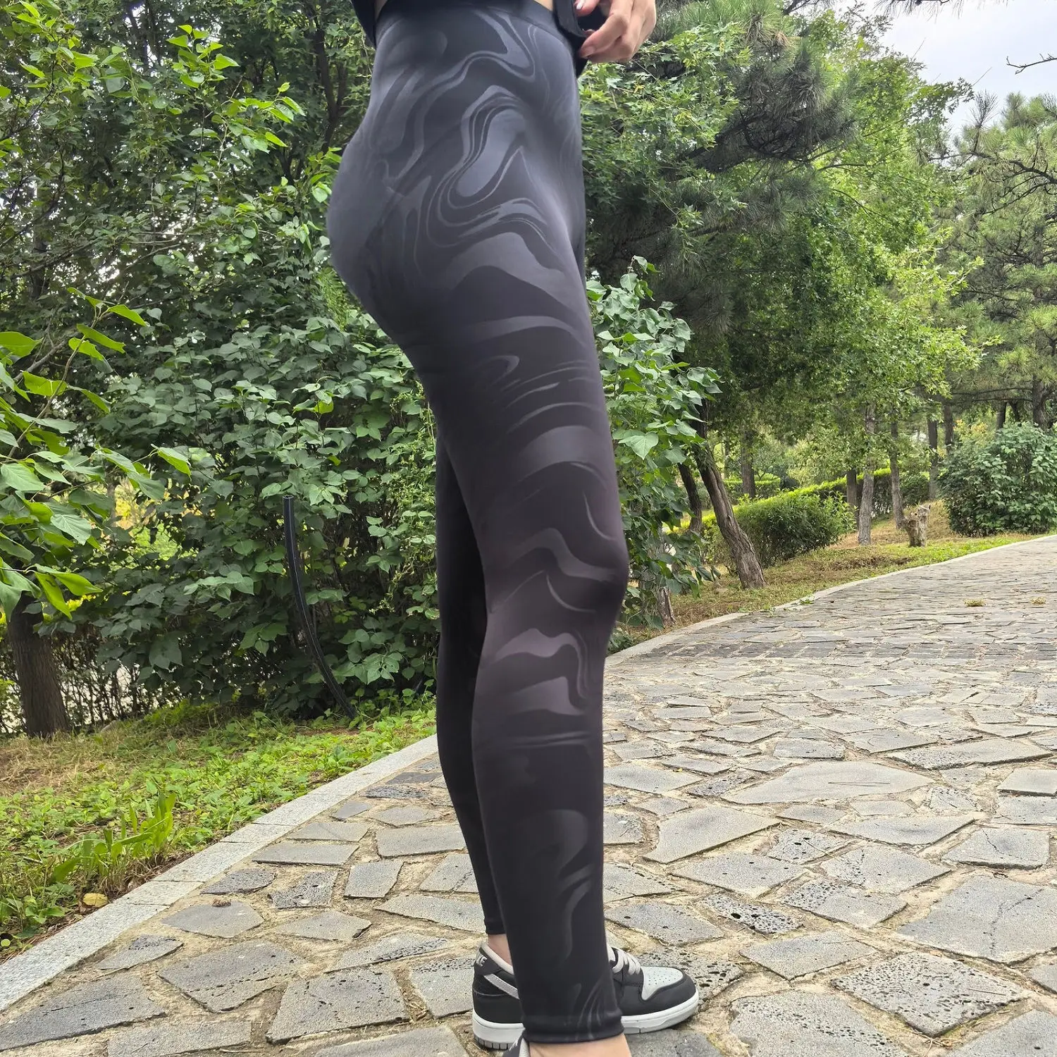 Black print high waist step on foot seamless leggings Plus size women sports tight yoga pants