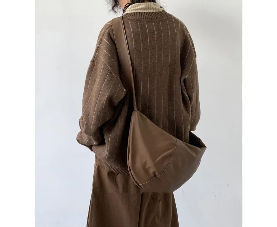 Kardigan Rajut Bergaris V-Neck Cokelat Terbaru Musim Gugur Dingin 2025 Unisex Gaya Akademik Longgar Serbaguna