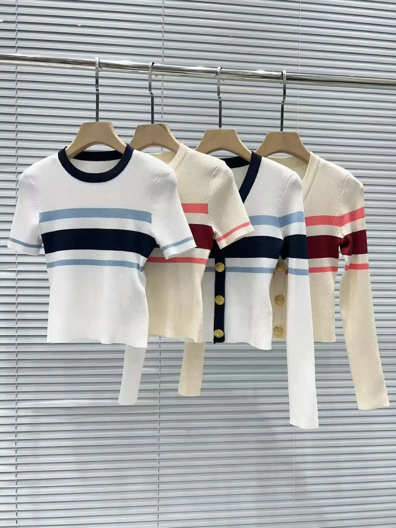 

Весна 2026: Женский ретро-топ в полоску, вязаный, с коротким рукавом, облегающий, базовый слой, повседневный, с круглым вырезом