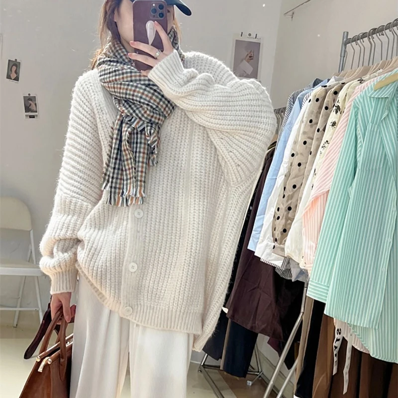 Rimocy V Neck damski sweter oversize koreański modny sweter z długim rękawem kurtka damska jednorzędowe eleganckie swetry rozpinane