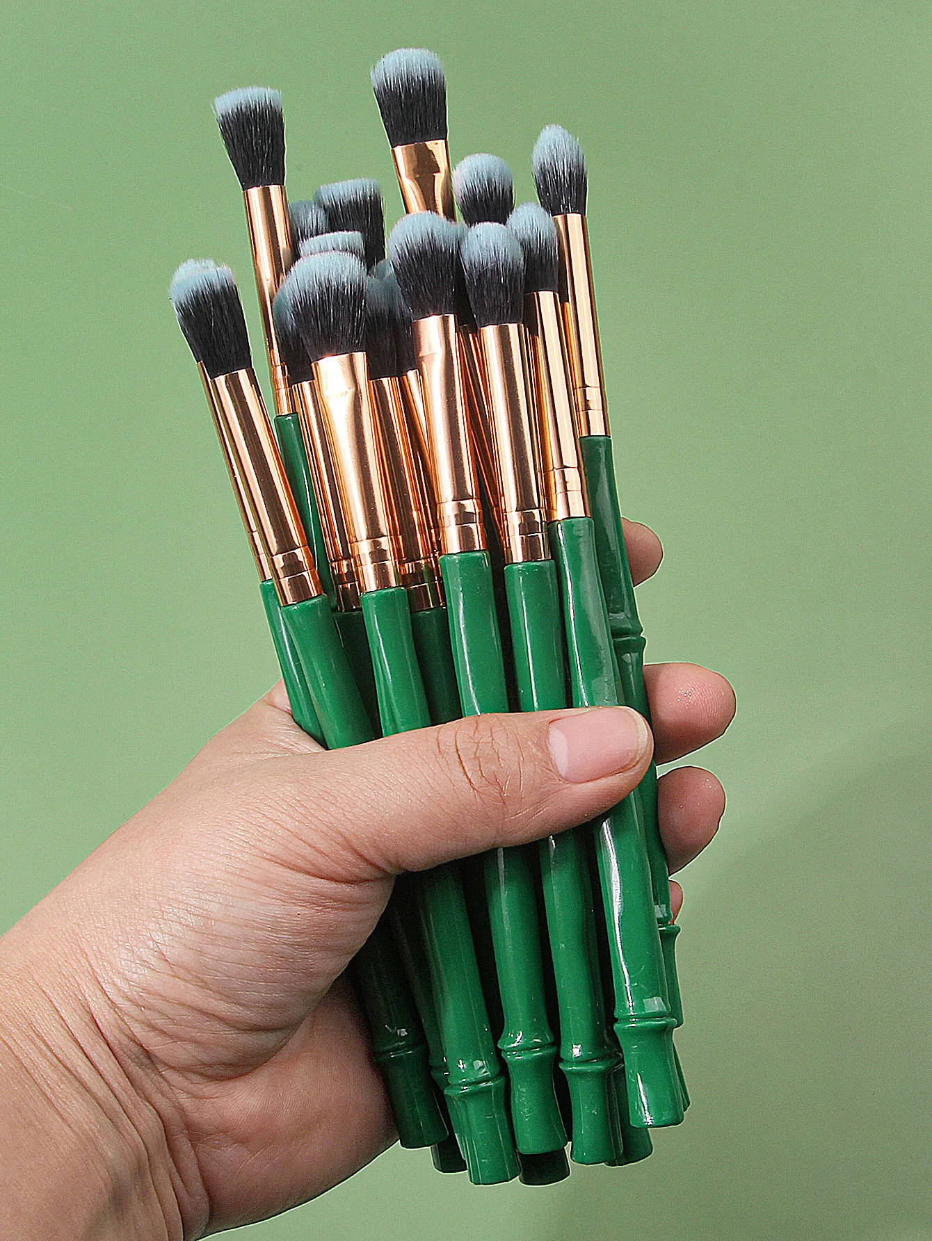 30pcs New bamba-shaped plastic-handled eyeshadow brush set, including eye makeup, blending brush,highlight brush&concealer brush