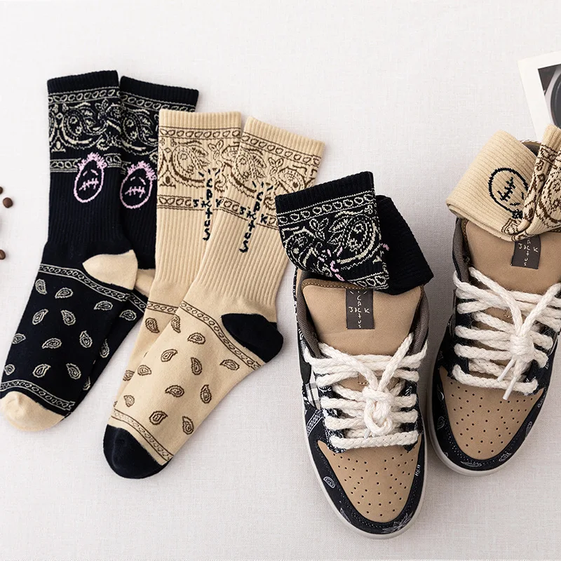 TANABATA Original Harajuku Skate Socks Men and Women Autumn Barb Cartoon Crew Socks Christmas New Year Gifts