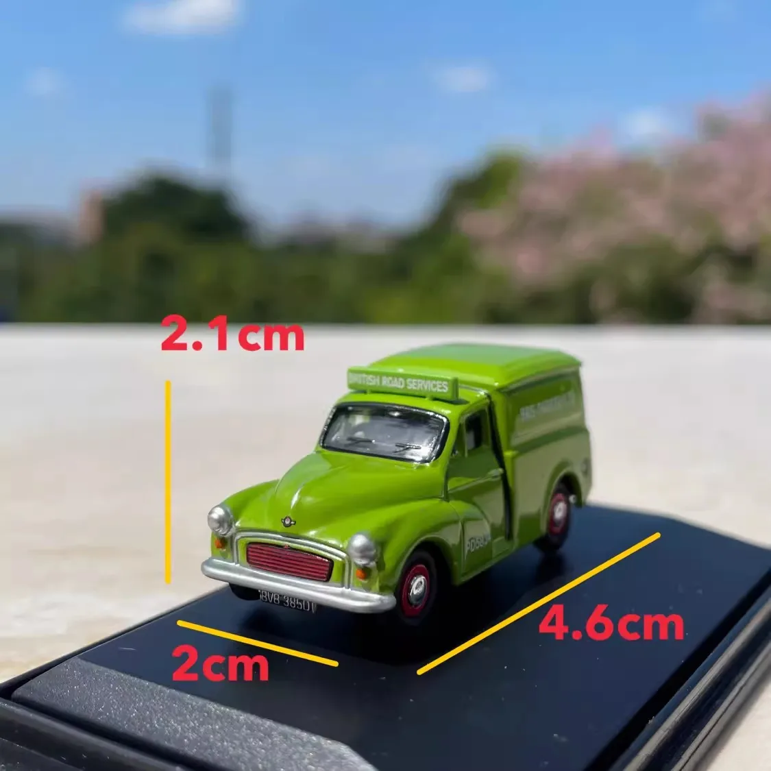 1: 76 alloy Morris small truck model,mini original packaging transport vehicle toy,collectible ornaments,wholesale