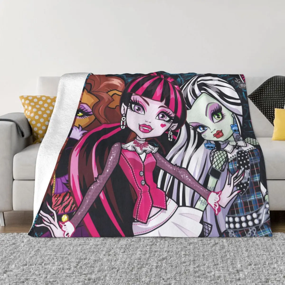 Draculaura Monster High Blanket Flannel Spring/Autumn Gothic Vampire Warm Throw Blankets for Bedding Bedroom Bedspreads