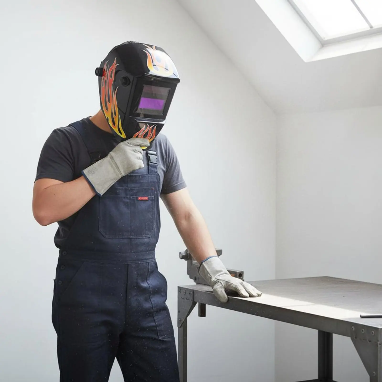 Auto Darkening Meta…