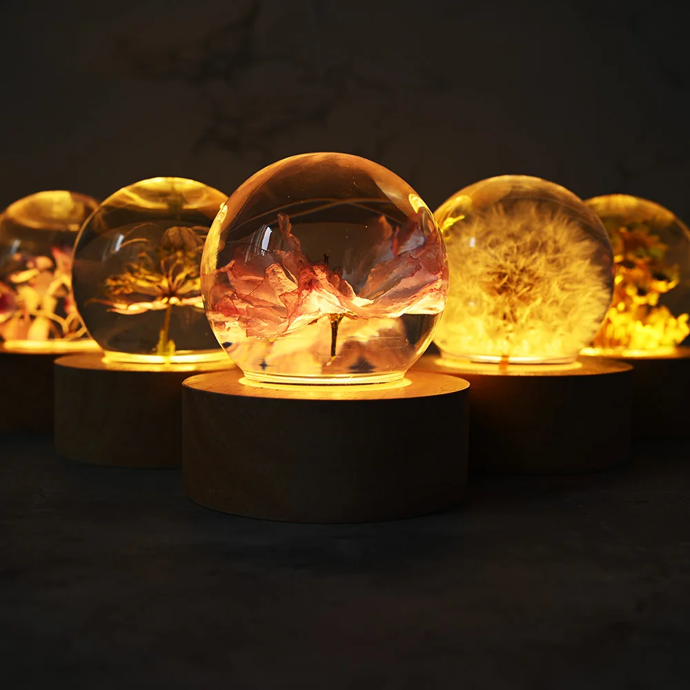 

LED Night Light Natural Flower Unique Gift Set Creative Warm Bedside Lamp Mother's Day Gifts for Mom Home Bedroom Decor