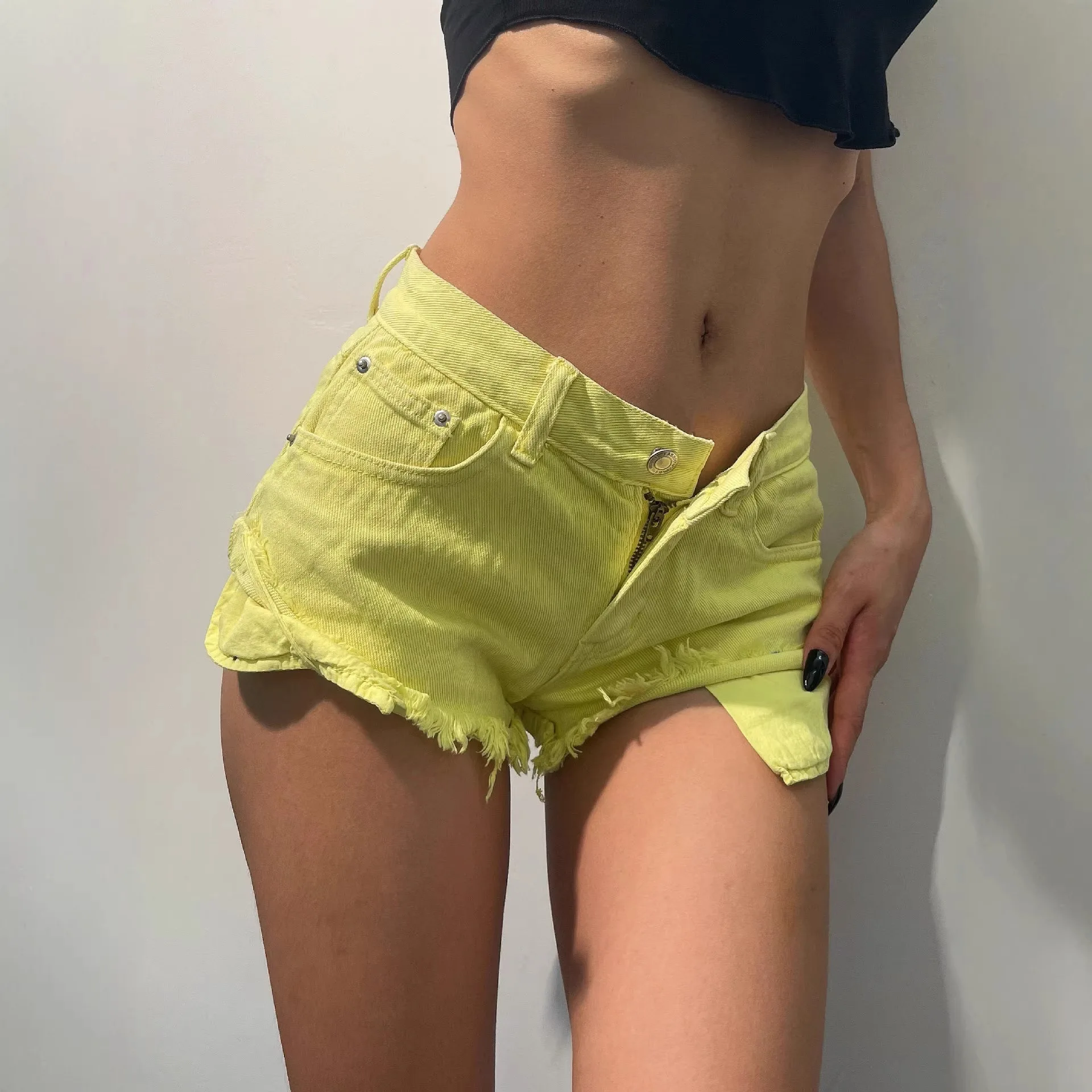 2026 New Summer Fashion Personality Green Denim Shorts Women's Sexy Hole Low Waist Y2k Shorts
