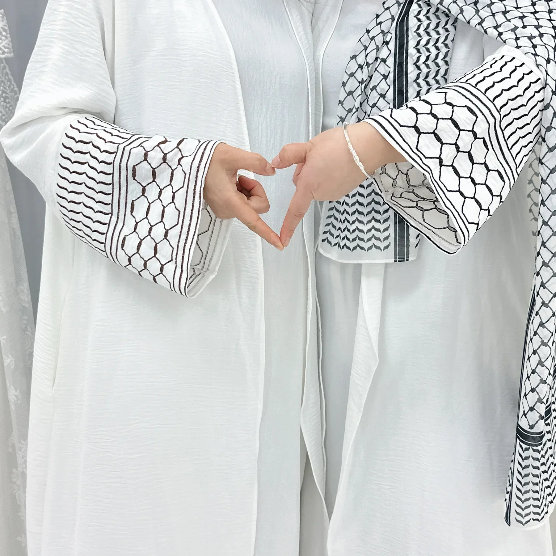 Eid Abaya per le donne Kimono musulmano Cardigan Abito modesto Dubai Turchia Abaya aperto Caftano Ramadan Islamico Jalabiya Robe Djellaba