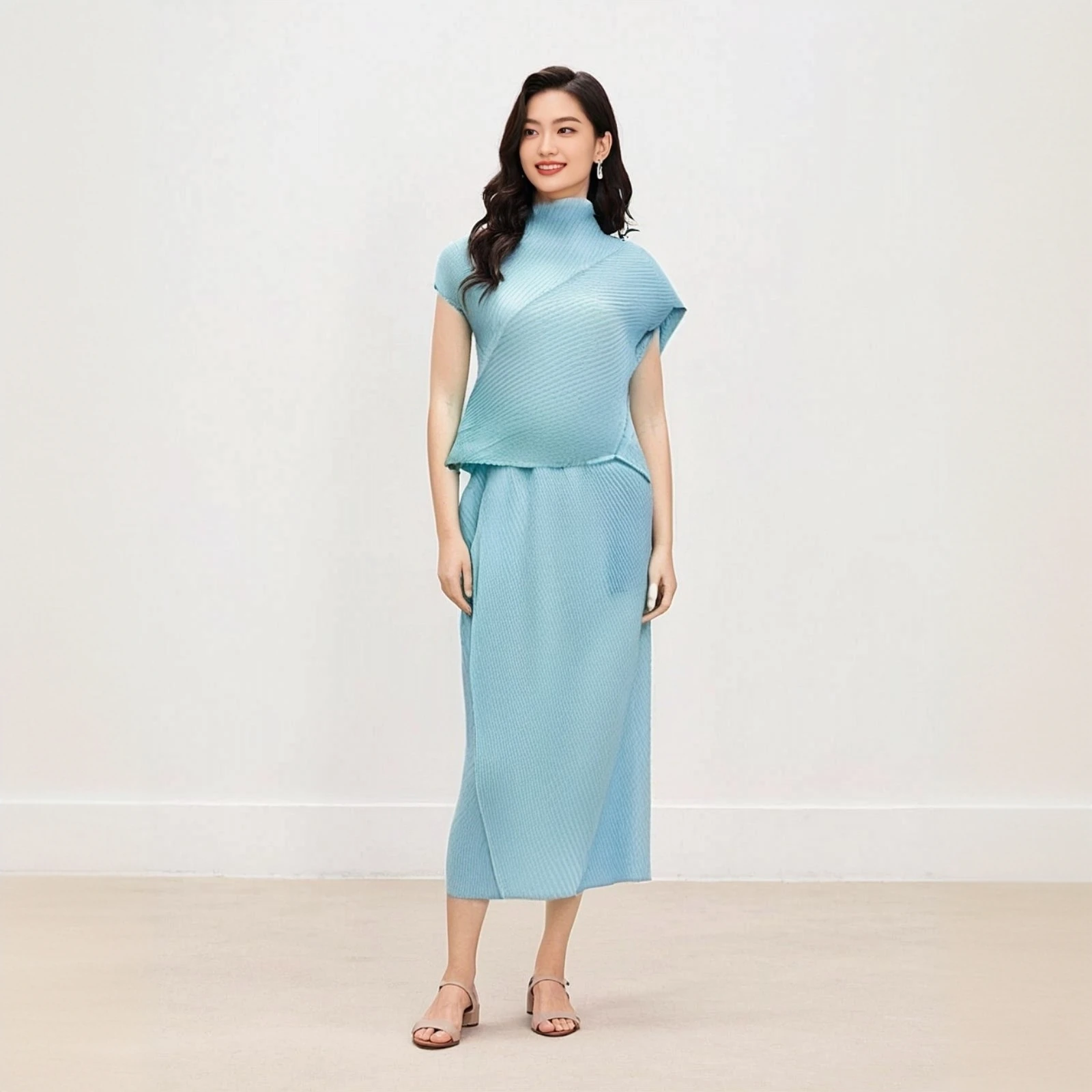 

Miyake плиссированная нишевая конструкция, нерегулярная однотонная модная подиумная футболка с воротником-стойкой, универсальная футболка с эластичной резинкой на талии, комплект из двух предметов