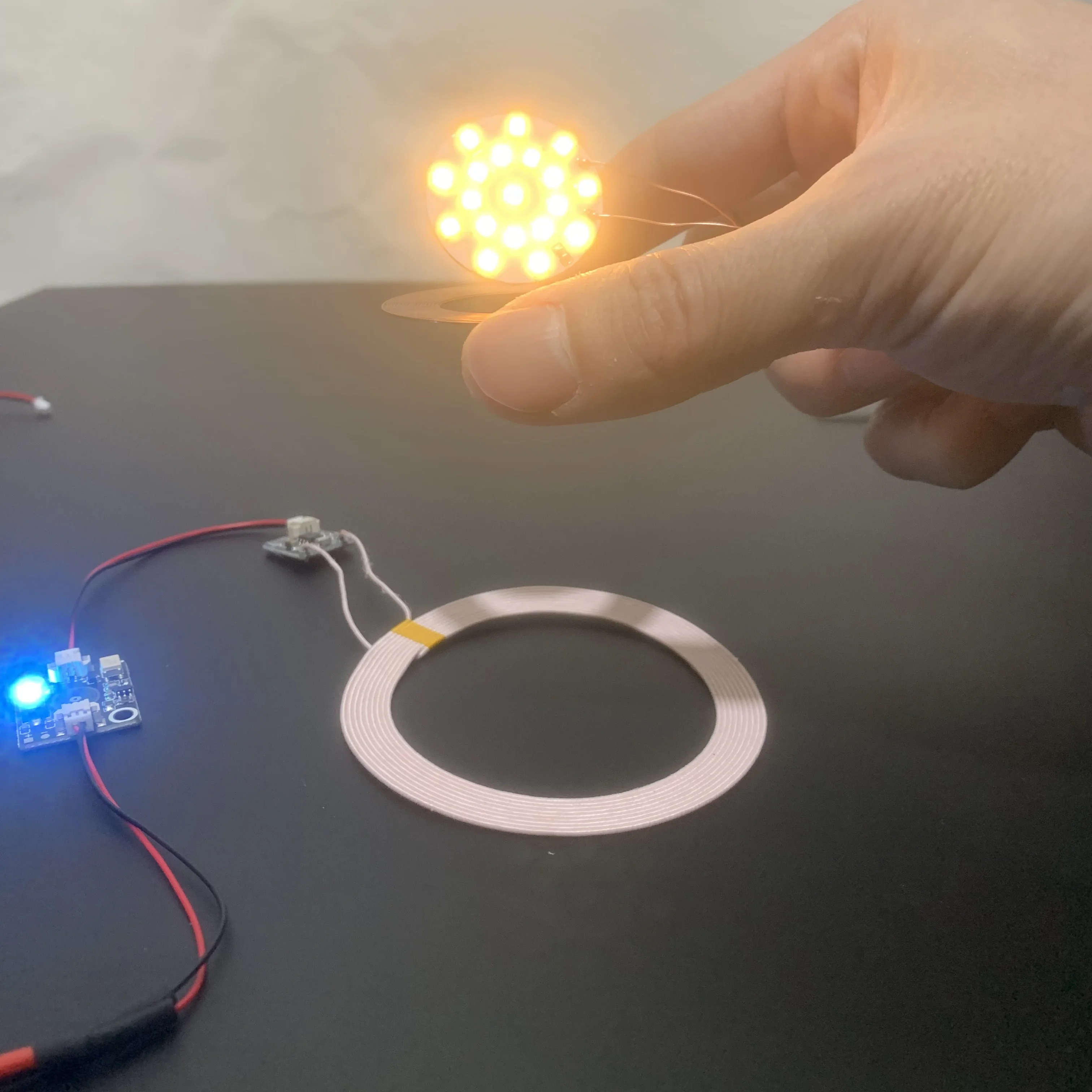 Dc 12V Maglev Wireless Power Supply Transmitter Coil Induction Wireless Receiver Light LED DIY Magnetic Levitation Moon Lamp