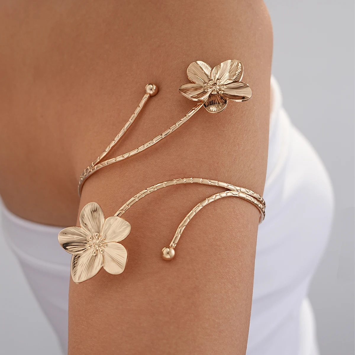 6-teiliges Set Boho Blumen-Seestern Spiral-Armreifen für Frauen Mehrschichtige Geometrische Verstellbare Armreifen Täglicher Schmuck Neu – Detail 3