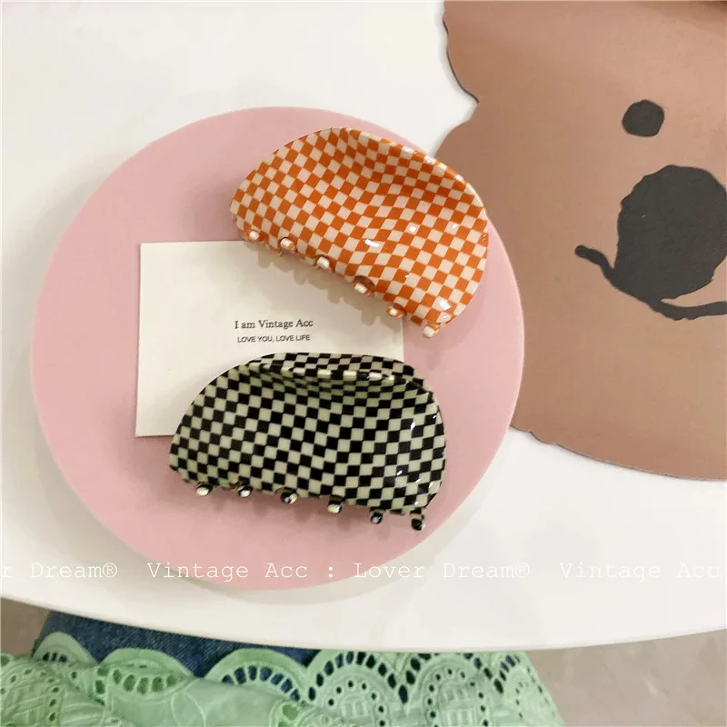 Hot Selling Acetate Hair Claw Medium Size Colorful Grid Plaid Stripe Hair Clip Shark Clips Girls Women Hair Accessories