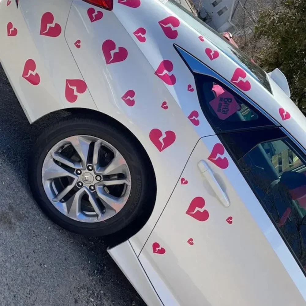 Car Stickers Broken Heart A Set of 24 Auto Decals Apply To Car Window Door Bumper Waterproof Decor Accessories JDM Stickers