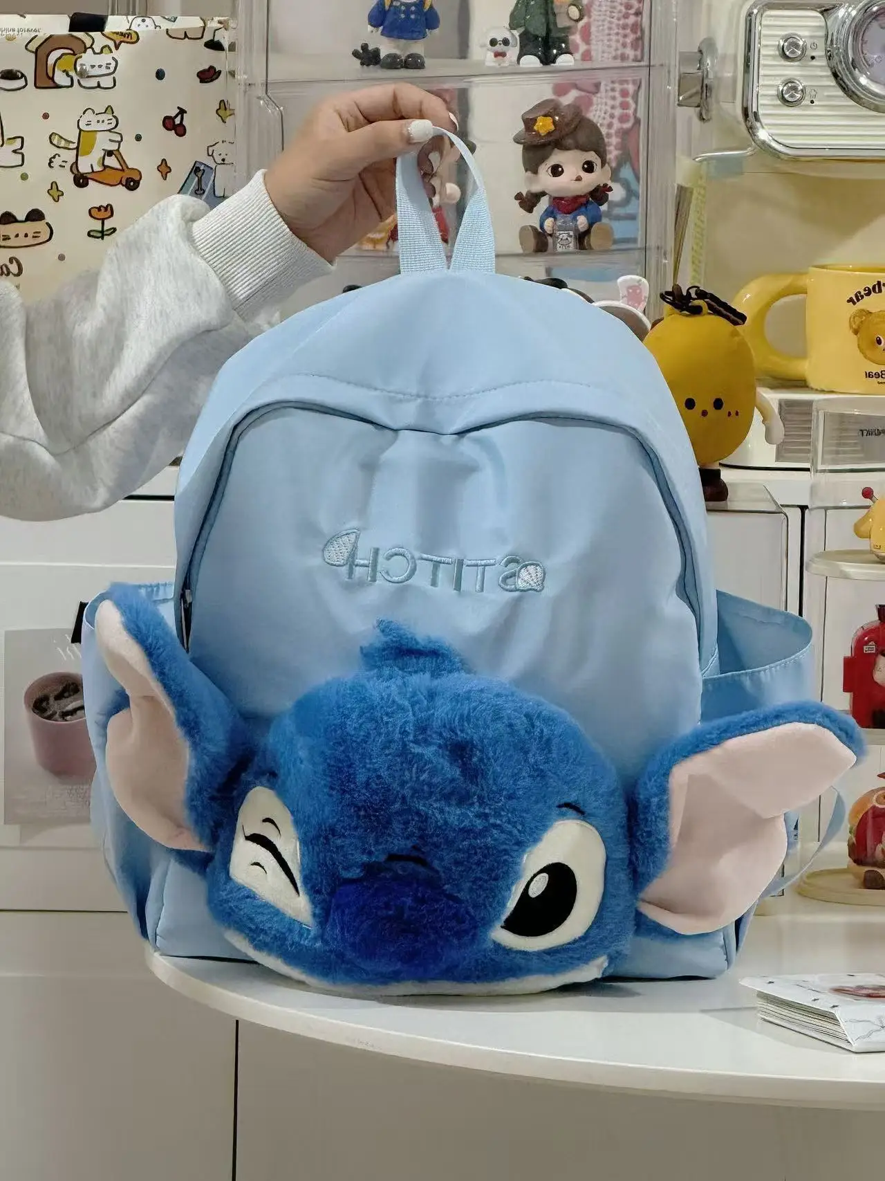 حقيبة ظهر كارتون ستيتش أنيمي من القطيفة مقاومة للماء وخفيفة الوزن حقيبة سفر للمدرسة والكلية والتسوق على الشاطئ