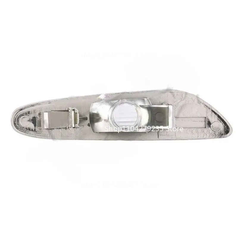 63137165741 63137165742 Is Suitable for 5 Series E60 Leaf Panel Lights Turn Signal Lights
