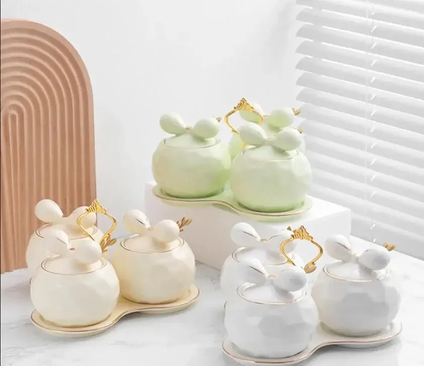 

Керамическая банка для специй, трехсекционная банка для хранения соли, перца, сахара, кухонная коробка для хранения приправ, скандинавский домашний креативный набор банок для приправ