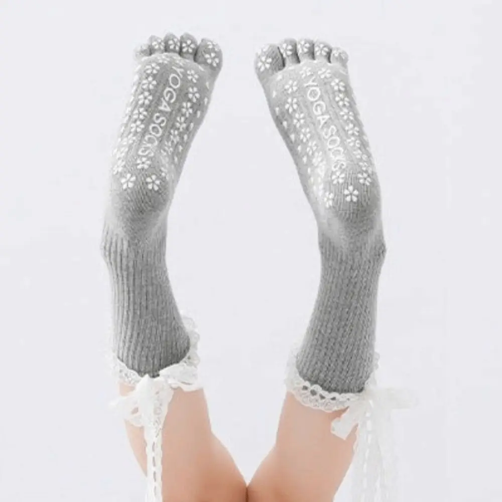 Professional Ballet Style Sports Five Finger Socks Lace Ribbon Cotton Women Yoga Socks Split-toed Anti-Slip Yoga Hosiery Yoga