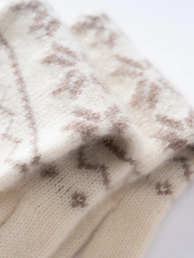 ZYCZCXX A-grade 100% Cashmere Knitted Soft Warm Touch Screen Gloves in Autumn and Winter Stretch Gloves for Men And Women.