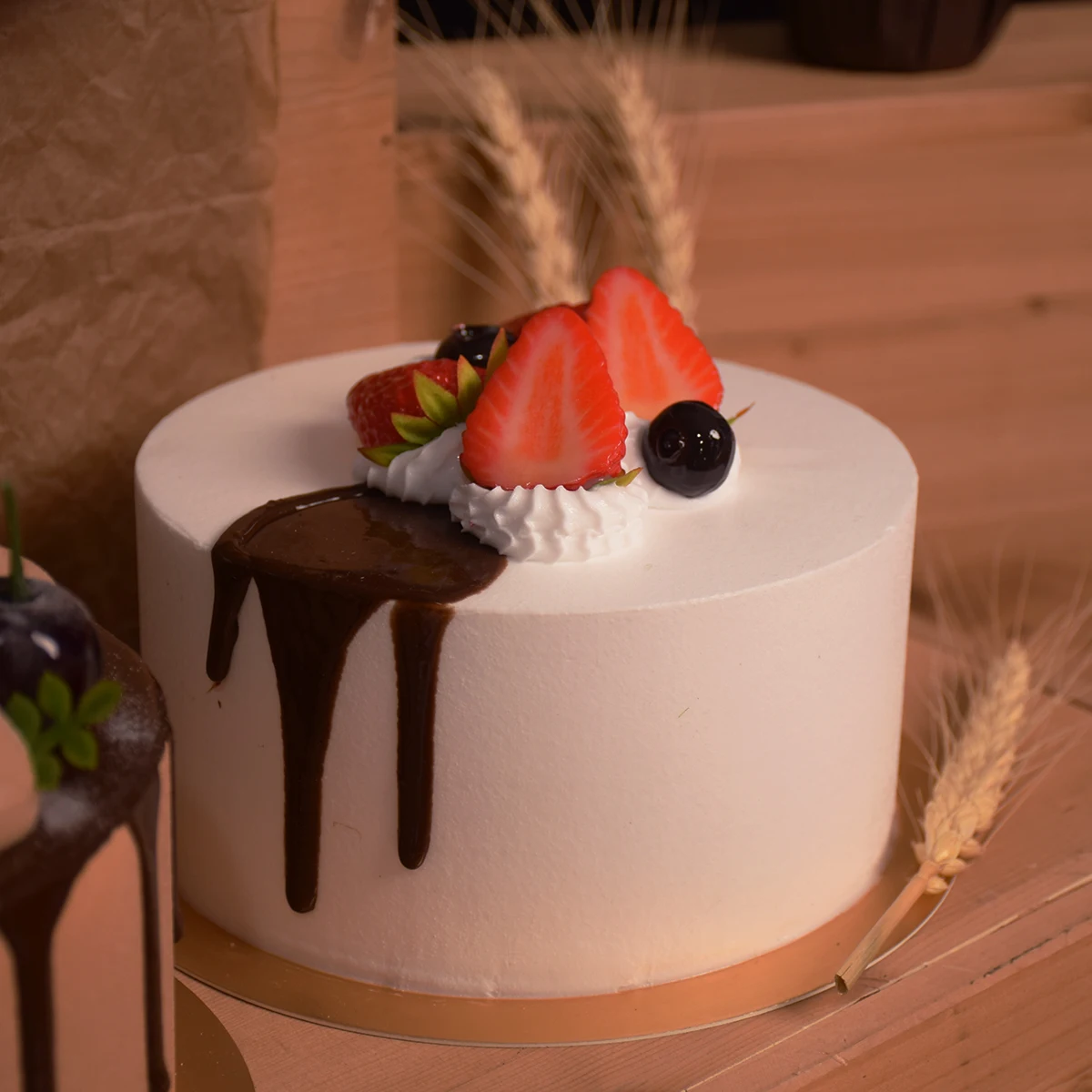 Simulated Fruit Mousse Cake for Festive Party Table Centerpiece Decoration Bakery Window Display Theatrical Props 6in 1PC