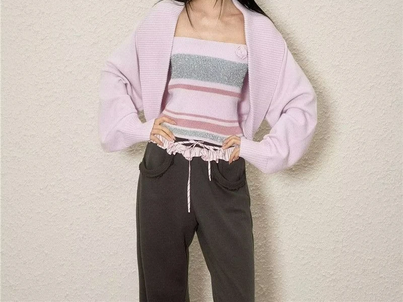 Setelan Dua Potong Jaket Cardigan Pendek dan Tali Selempang Gaya Santai Modis Musim Gugur 2025 untuk Wanita