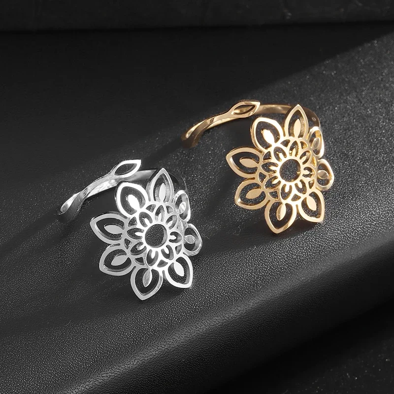 Stainless Steel Flower Pattern Hollow Open Ring, Sweet Temperament, Light Luxury Style, A Gift for Your Girlfriends