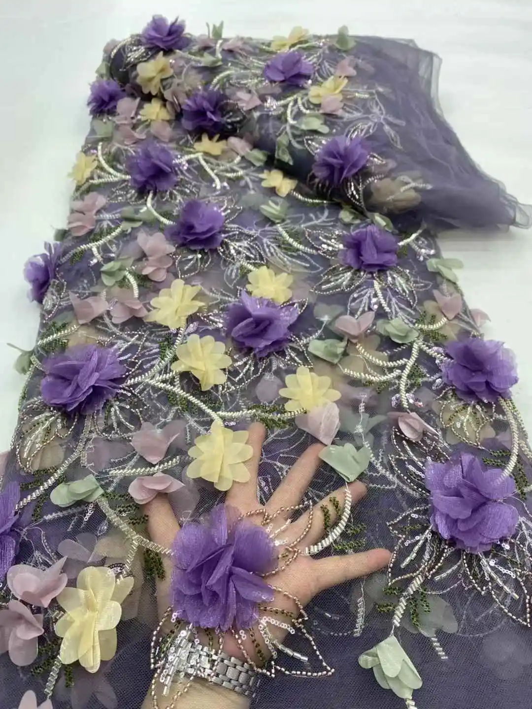 Venta al por mayor de cuentas de flores de encaje 3D, los últimos estilos de encaje africano, telas de encaje de fiesta francesa, telas de encaje nigeriano de tul para novia-DP