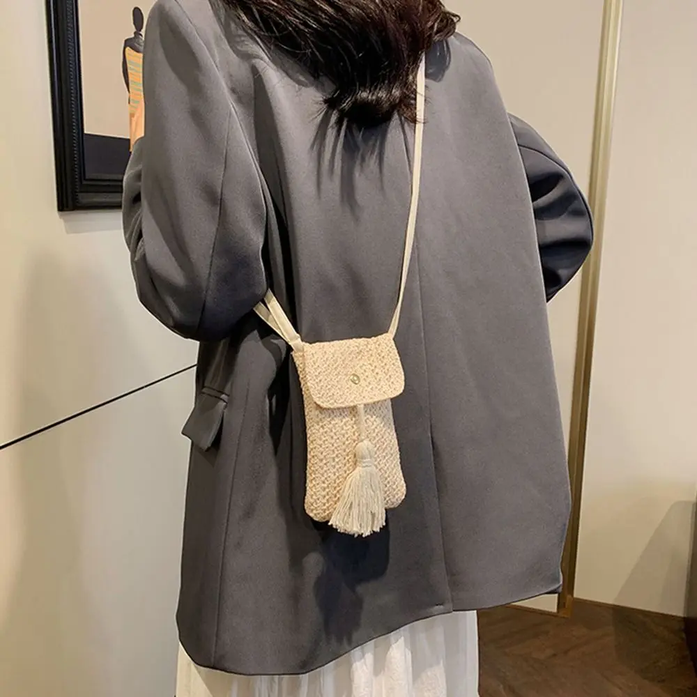 Portable Weaving Straw Woven Handbag Long Tassel Handmade Woman Phone Pouch Niche Design Solid Color Crossbody Bucket Bag Female view 3