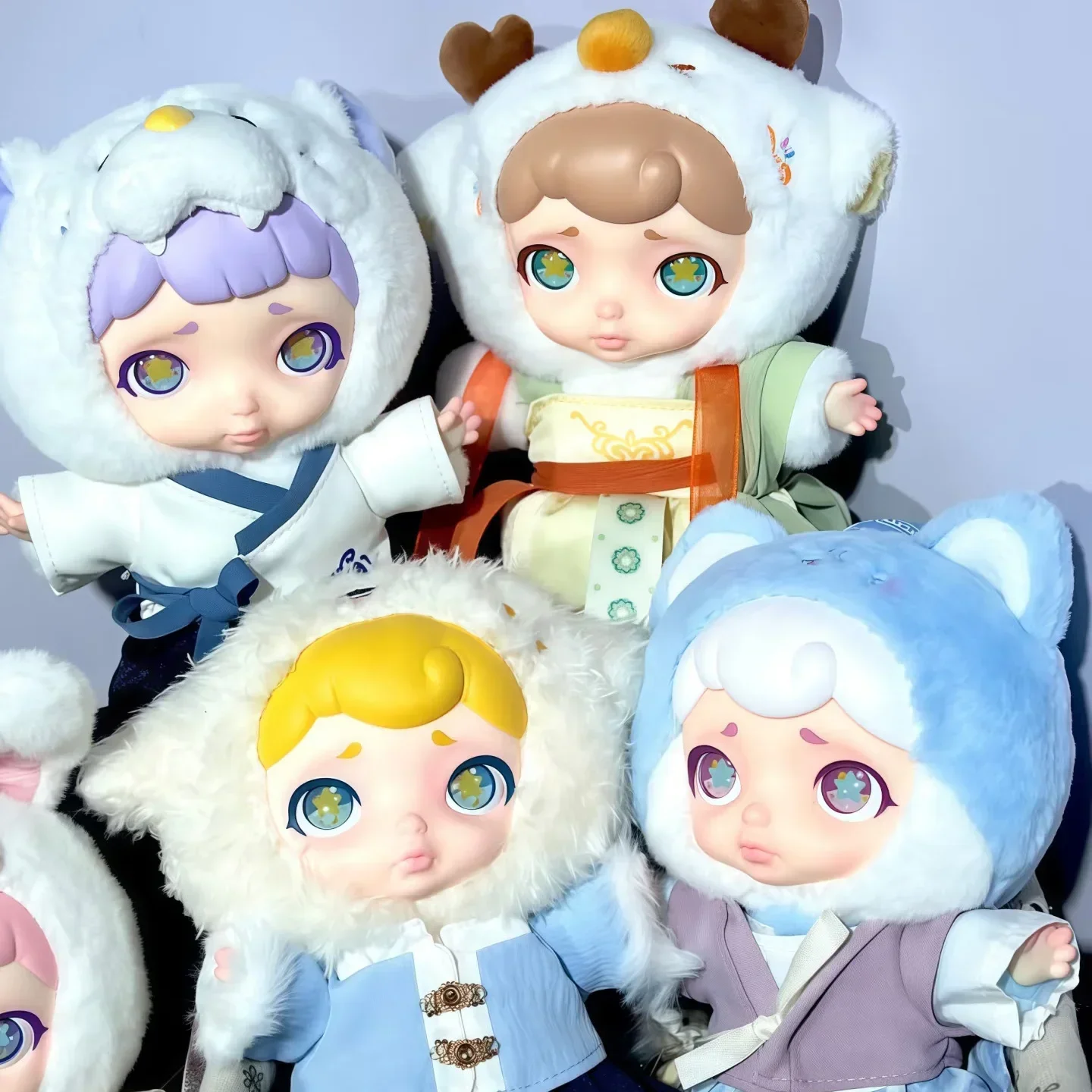 

Lara Croft Chinese Mythical Beasts Series Blind Box Kawaii Vinyl Doll Backpack Desktop Decoration Gift Girls Birthday Gifts