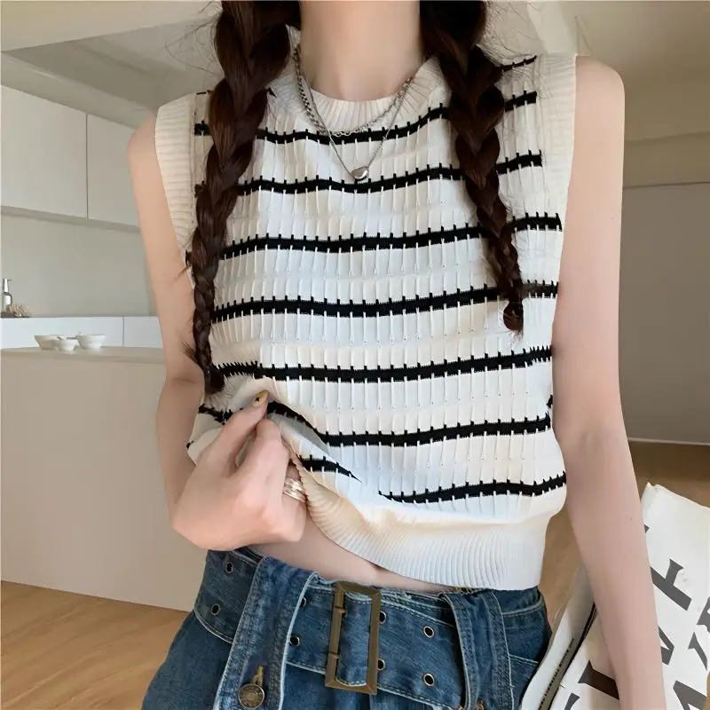 Sweater Vests Women Summer Striped Chic Fashion Sleeveless Casual Retro Korean Style Slim Knitting Simple Lady Streetwear O-neck