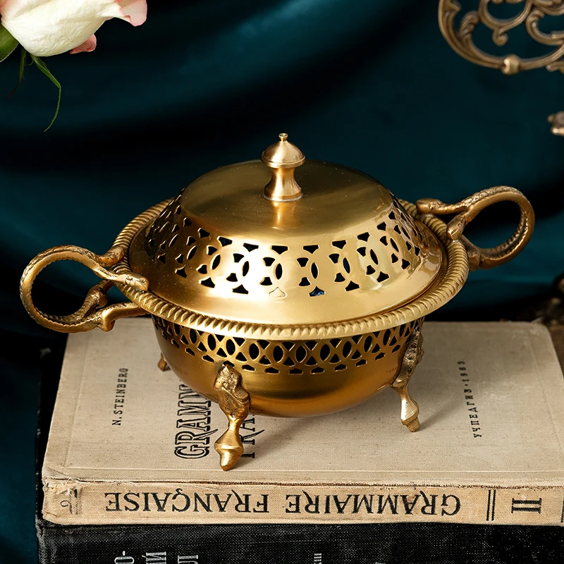 

Hollow handmade brass incense burner with lid, candy and dried fruit snack box, jewelry storage jar, home decoration